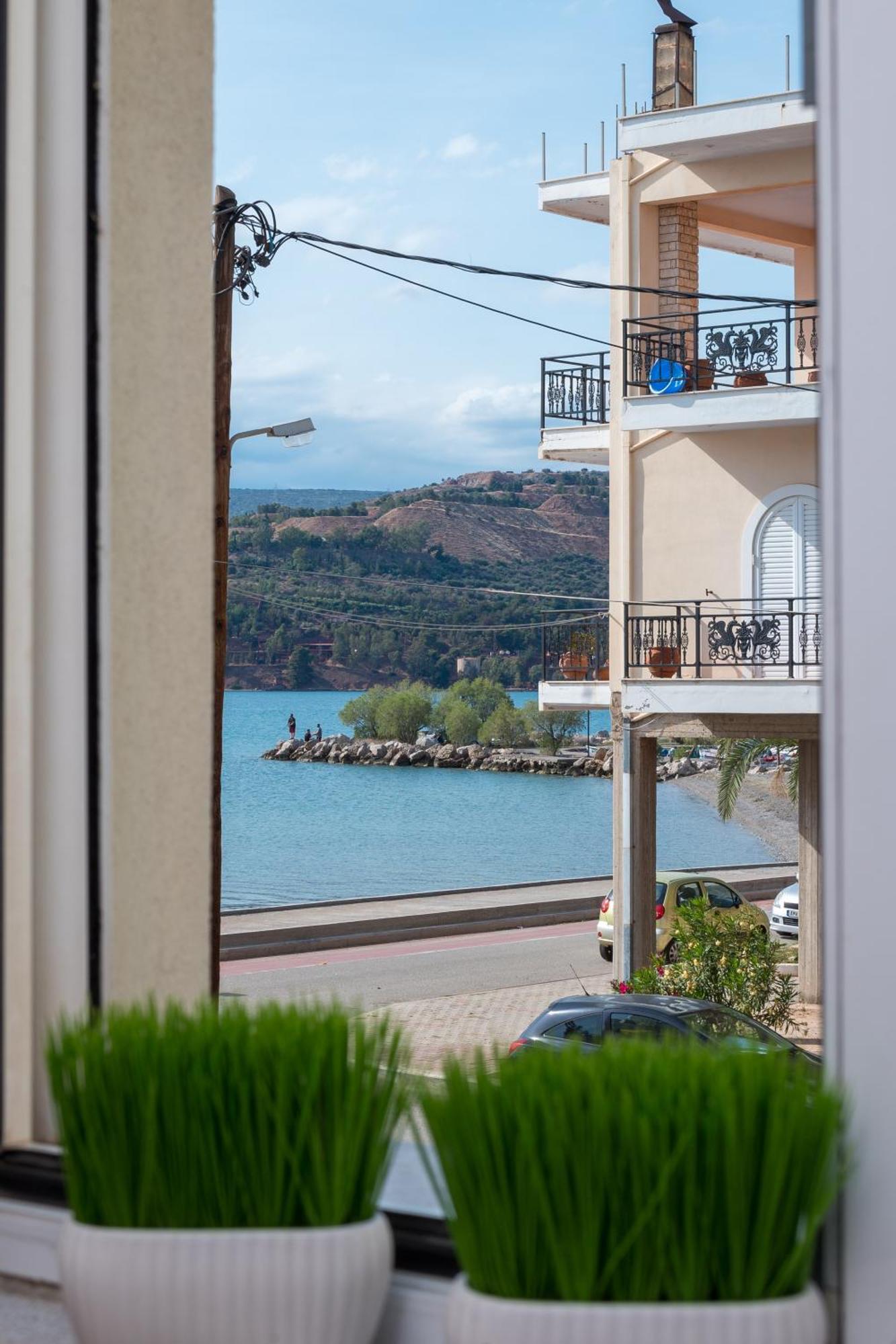 Coconut Blue Apartment Itea Exterior foto